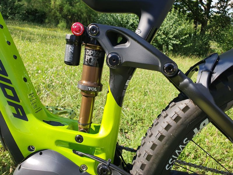 Elektrokolo Merida eONE-SIXTY 9000, M, mullet, karbon