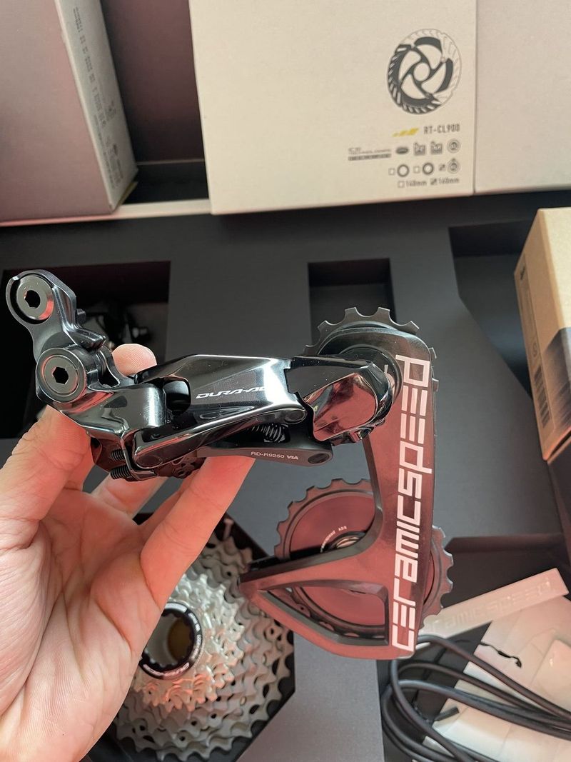 Sada SHIMANO DURA-ACE R9200 DI2 2x12