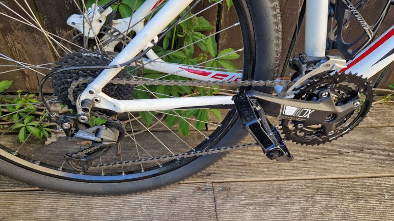 Specialized Hardrock 26 (vel.rámu M)
