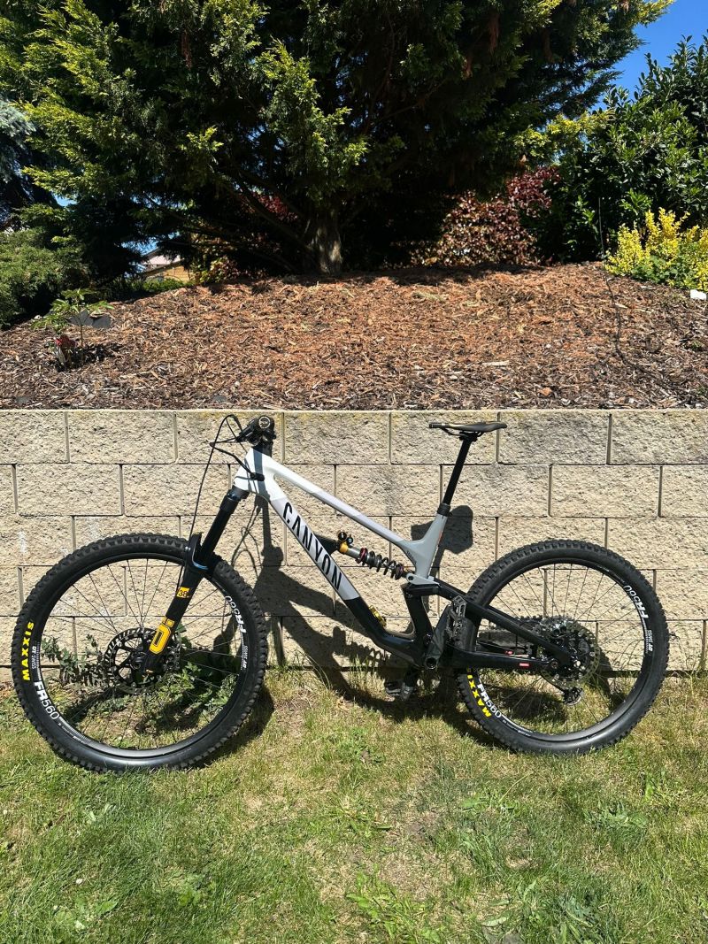 Canyon Torque Mullet CF Fabio Wibmer LTD (Shockwaves) 