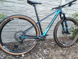 Canyon Exceed (Váha 8.9kg- váženo) 