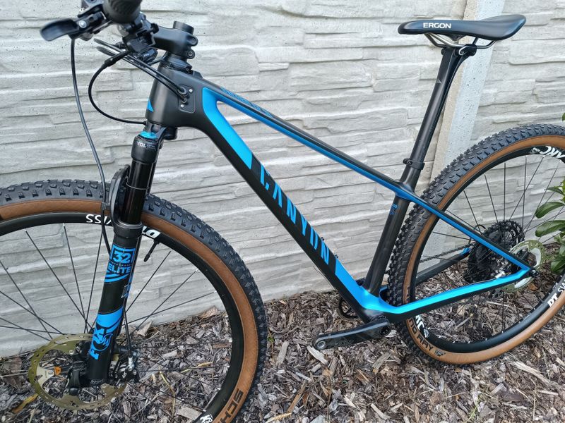 Canyon Exceed (Váha 8.9kg- váženo) 