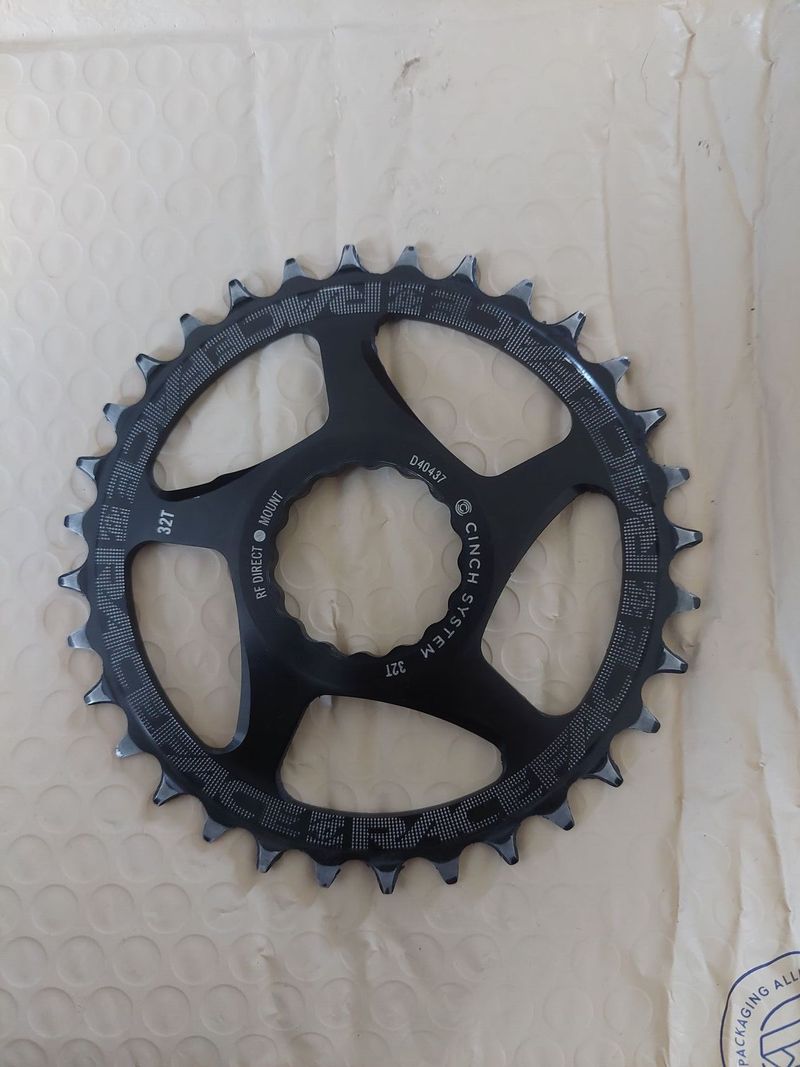 Race Face Cinch Direct Mount NW prevodnik 32T