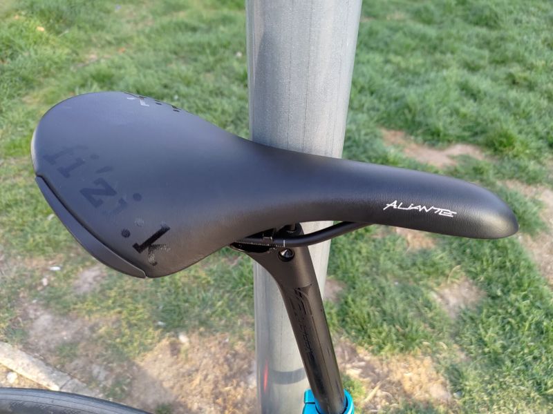 Prodám karbonové silniční kolo anglické značky Holdsworth velikost 56cm