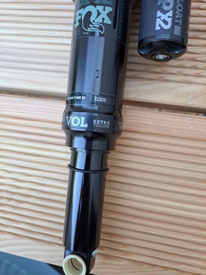 Tlumič Fox DPX2 Performance