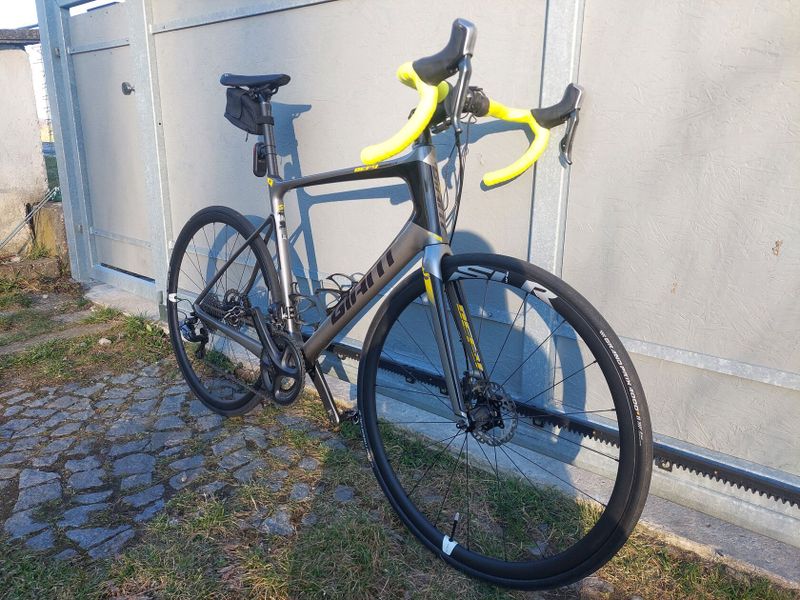 Giant defy di2 