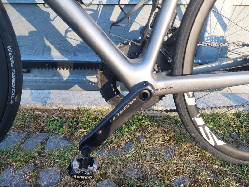 Giant defy di2 