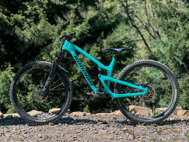 Prodám Propain Tyee CF 29 2022, velikost M