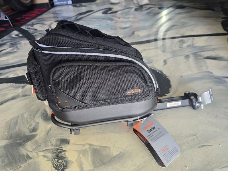 Set IBERA nosič IB-RA 6 + brašna IB-BA 12 - clip on systém