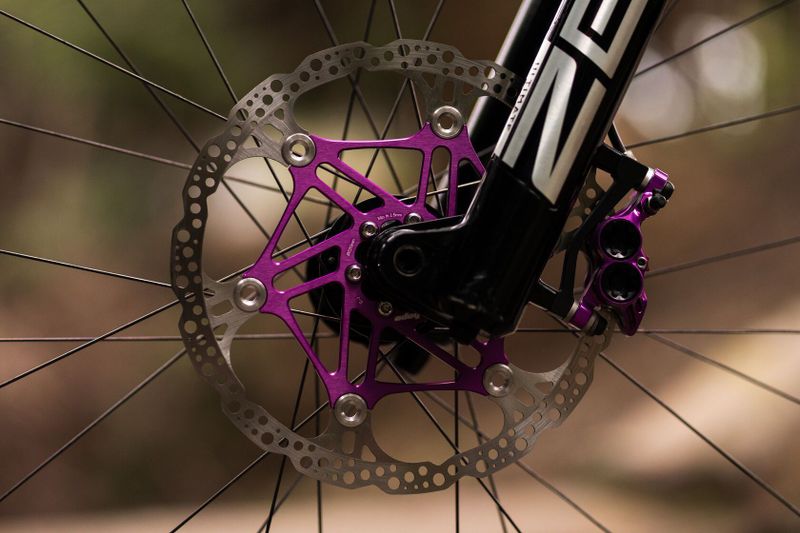 Prodám enduro kolo Evil Wreckoning v top stavu