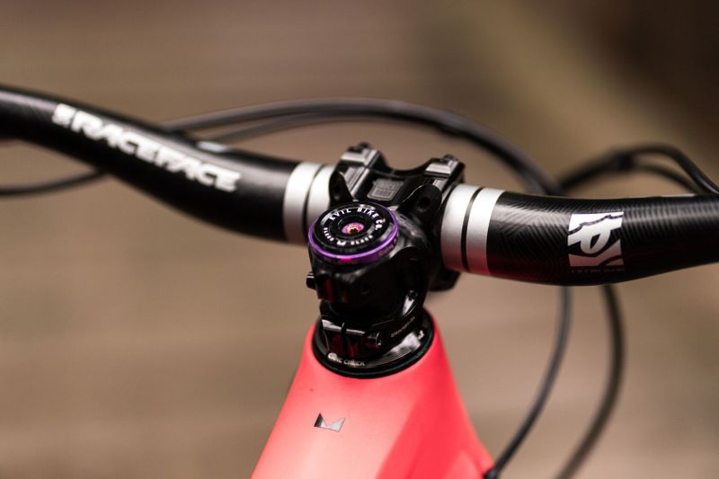 Prodám enduro kolo Evil Wreckoning v top stavu