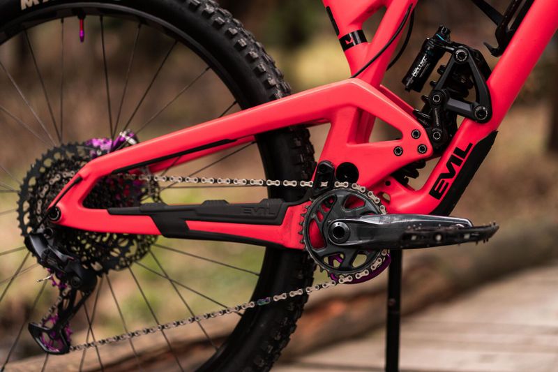 Prodám enduro kolo Evil Wreckoning v top stavu