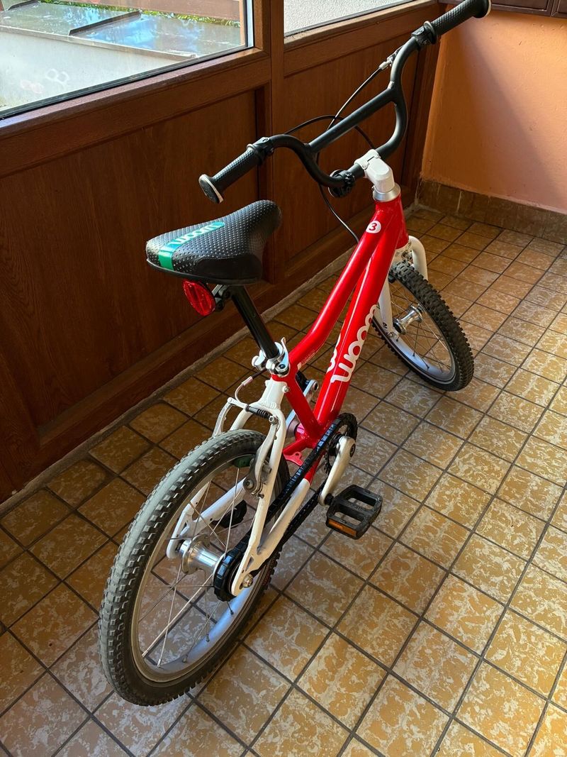 Woom 3 - červená - 8.500,-