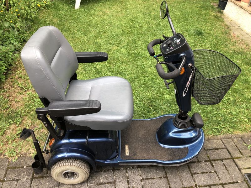 Prodám elektrické vozítko pro seniory Swift