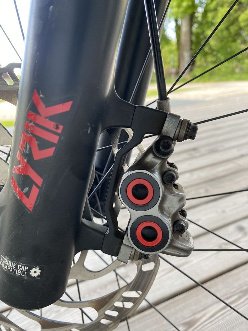 YT Capra 2019 CF PRO vel. L 27,5”