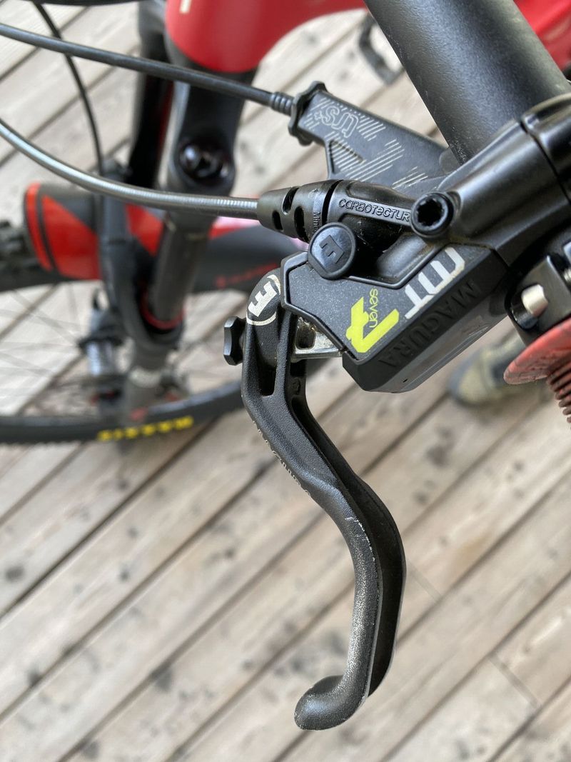 YT Capra 2019 CF PRO vel. L 27,5”
