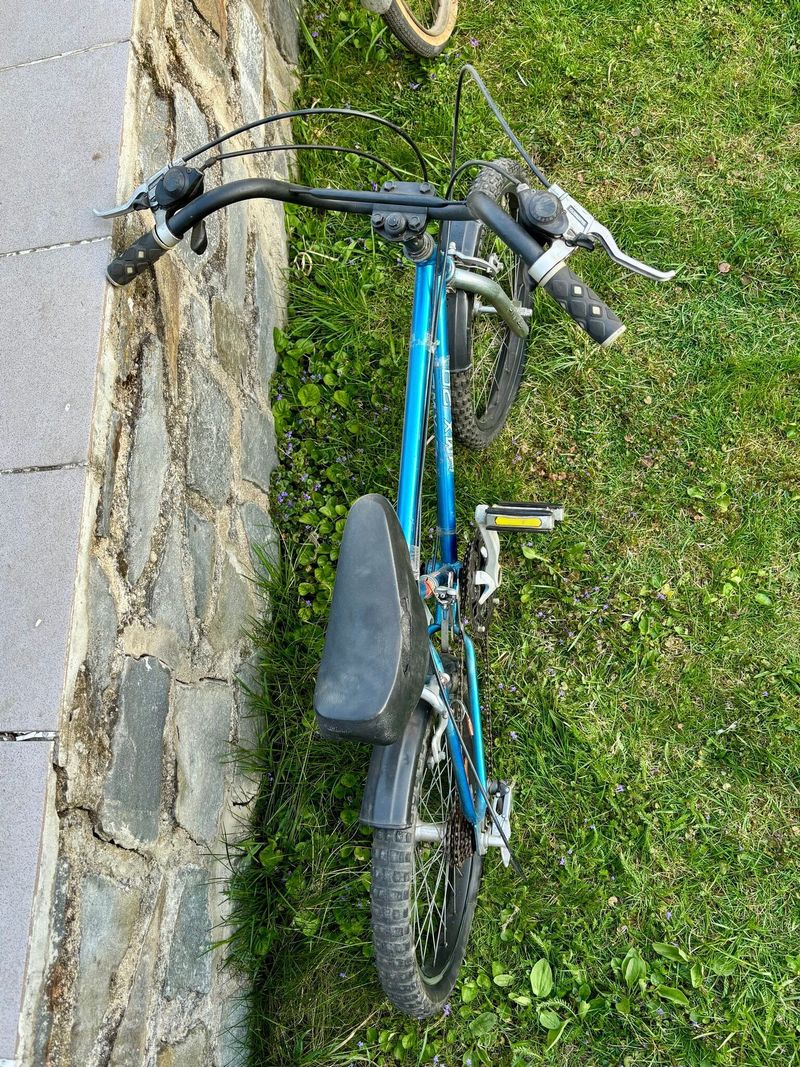 Stará kola za odvoz (favorit, Stadion, BMX)