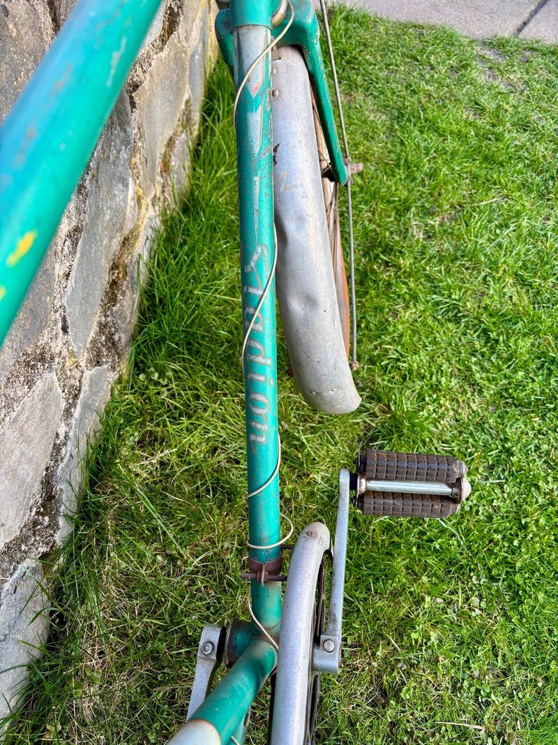 Stará kola za odvoz (favorit, Stadion, BMX)