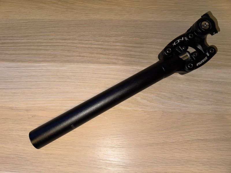 Odpruzena sedlovka SR-Suntour SP17 NCX 30,9 mm x 350 mm