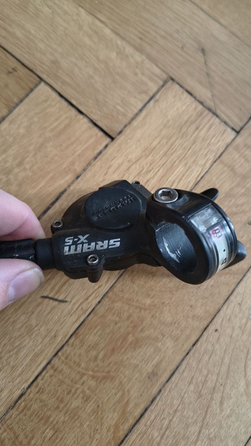 Páčky Sram X5 3/8