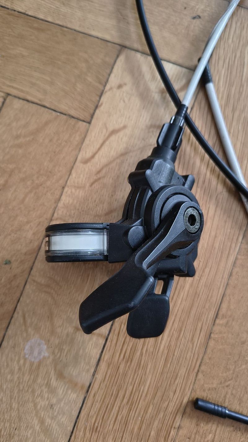 Páčky Sram X5 3/8