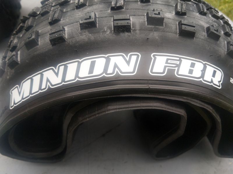 MAXXIS MINION FBF+FBR 27,5x3,80" FATBIKE