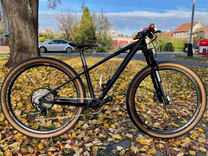 Prodám karbonový rám Spcycle ve velikosti XS pro kola 27,5"