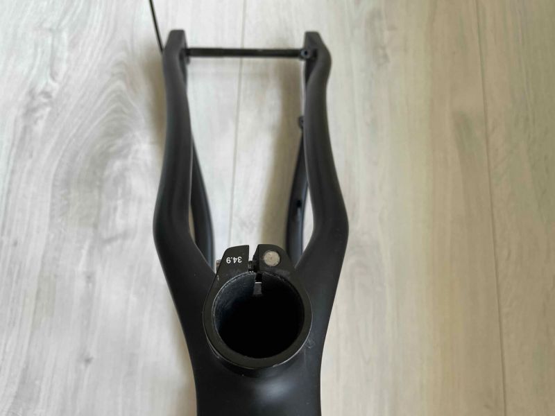 Prodám karbonový rám Spcycle ve velikosti XS pro kola 27,5"