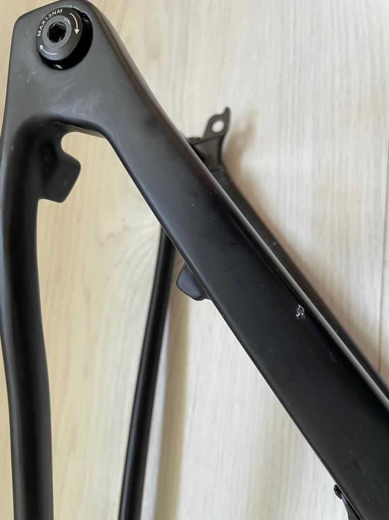 Prodám karbonový rám Spcycle ve velikosti XS pro kola 27,5"