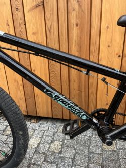 Kolo GT Air gloss black BMX