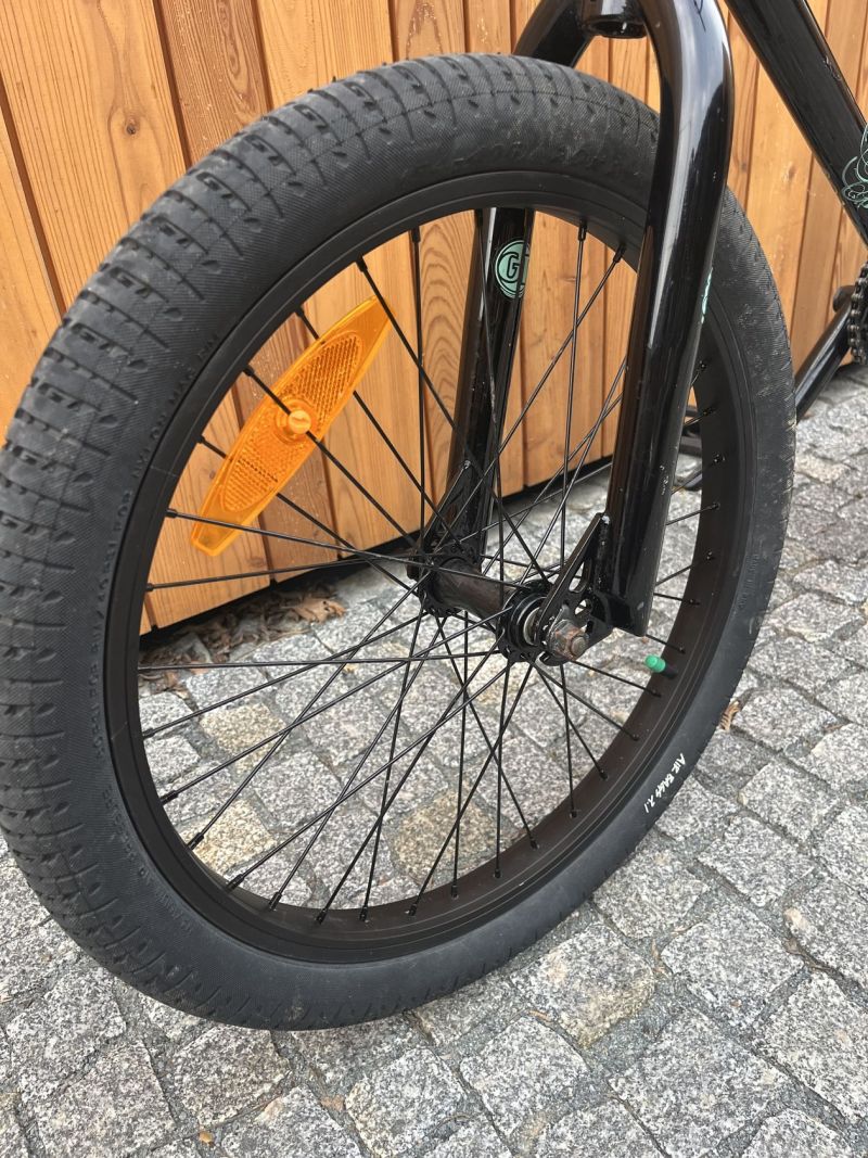 Kolo GT Air gloss black BMX