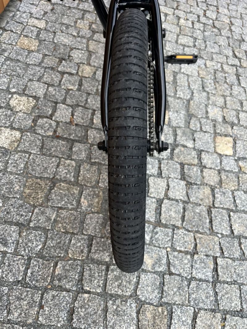 Kolo GT Air gloss black BMX