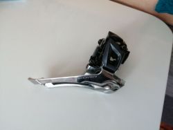  Přesmykač Shimano ULTEGRA FD-R800 objímka.