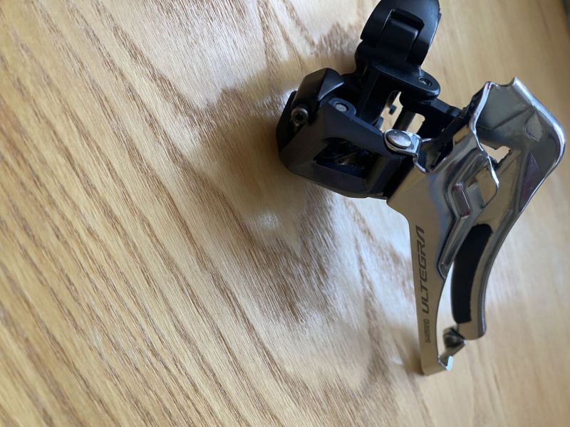  Přesmykač Shimano ULTEGRA FD-R800 objímka.