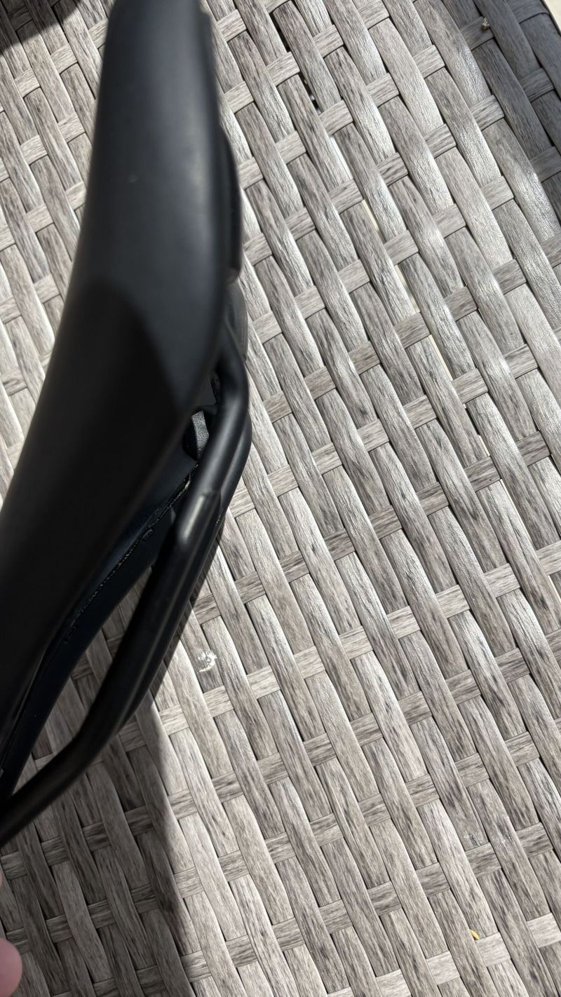 Sedlo SDG Lux Alloy Brand YT