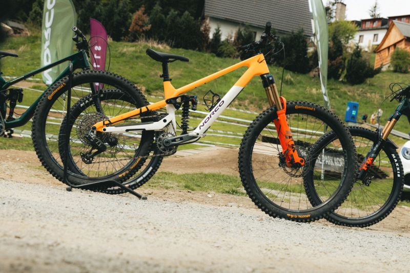 Nový NORCO Sight C1 MX vel.L(170-181cm) Mullet carbon 160/150mm Doživotní záruka