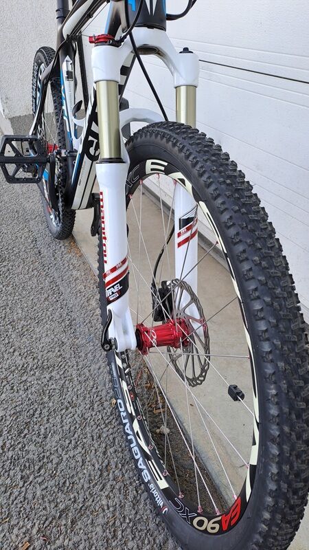 Prodám horské kolo GIANT XTC Composite 