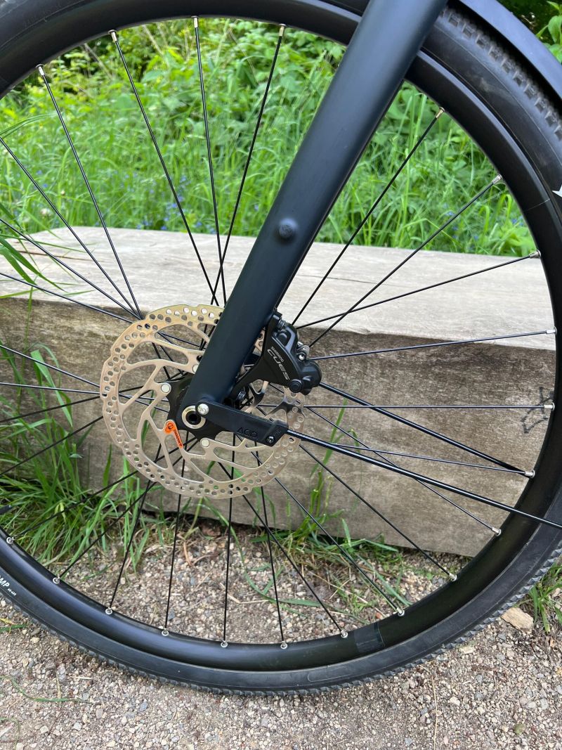 Cube Nuroad Pro FE, 28 palců, hliník, přehazovačky Shimano, 11-G