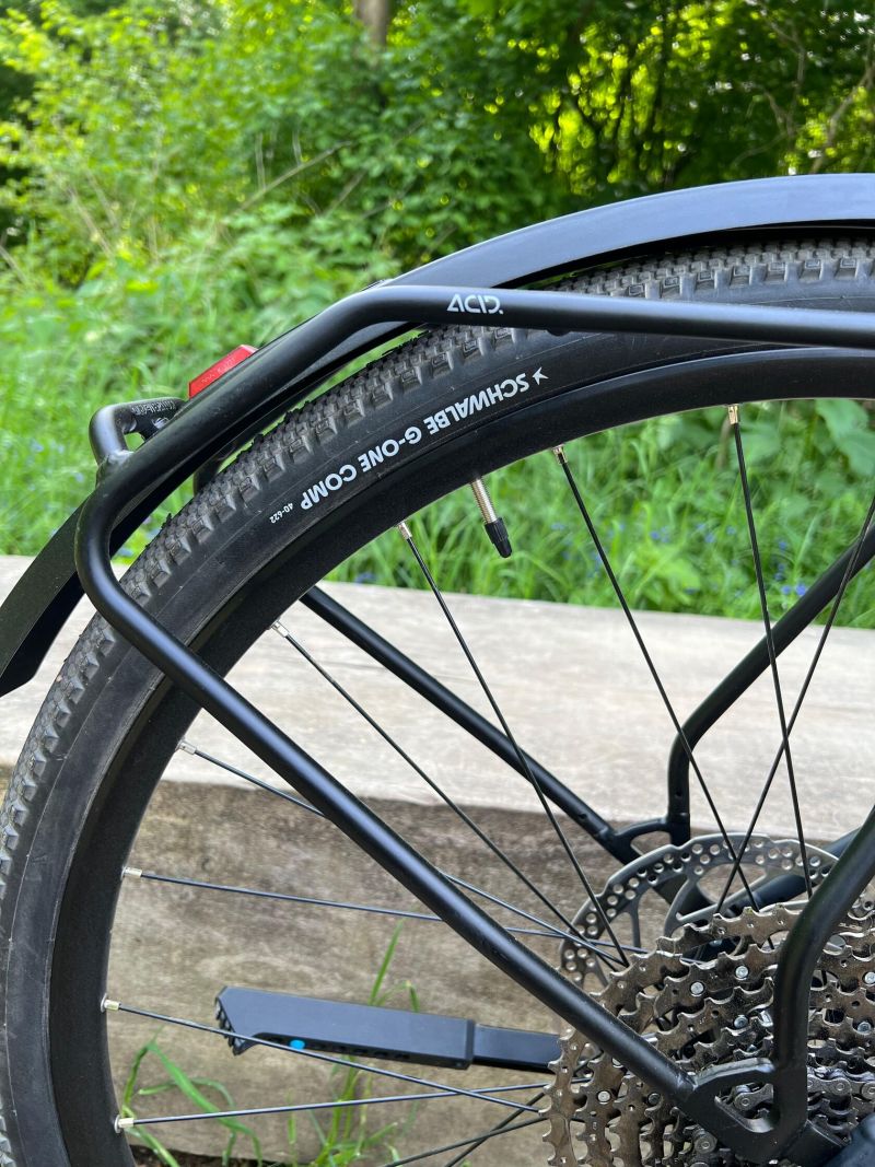 Cube Nuroad Pro FE, 28 palců, hliník, přehazovačky Shimano, 11-G