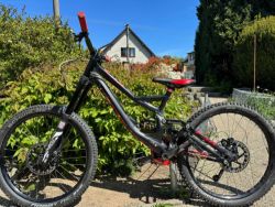 Dobrý den prodávám kolo specialized Demo 8 fsr 