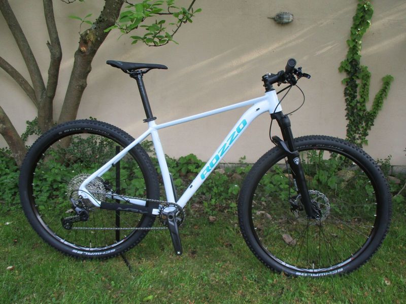 Nové 29" kolo ROZZO Grace 19", vzduchová vidlice Manitou Markhor air, Shimano Deore1x12, pevné osy