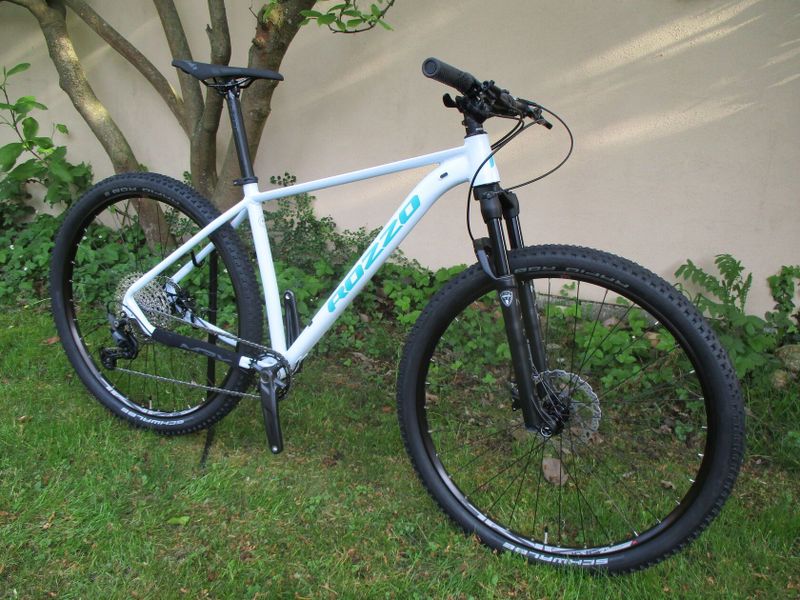 Nové 29" kolo ROZZO Grace 19", vzduchová vidlice Manitou Markhor air, Shimano Deore1x12, pevné osy