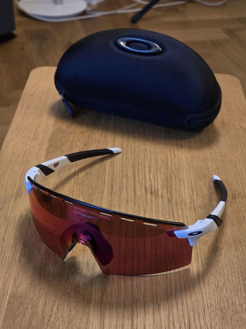 Oakley ENCODER STRIKE VENTED