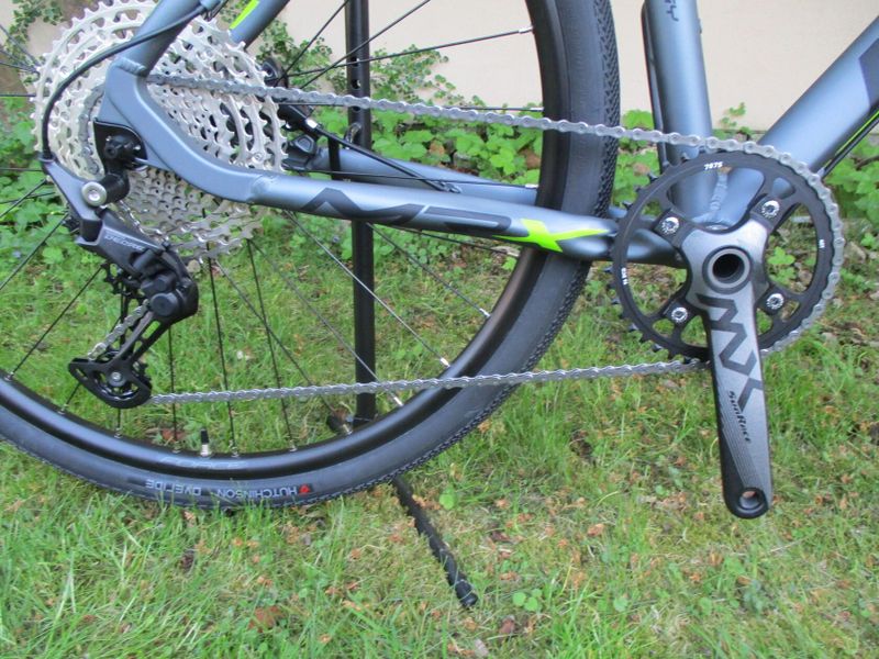 Nové lehké krosové kolo MRX Elite 19,5", vzduchová vidlice Suntour NRX, Shimano Deore 1x11