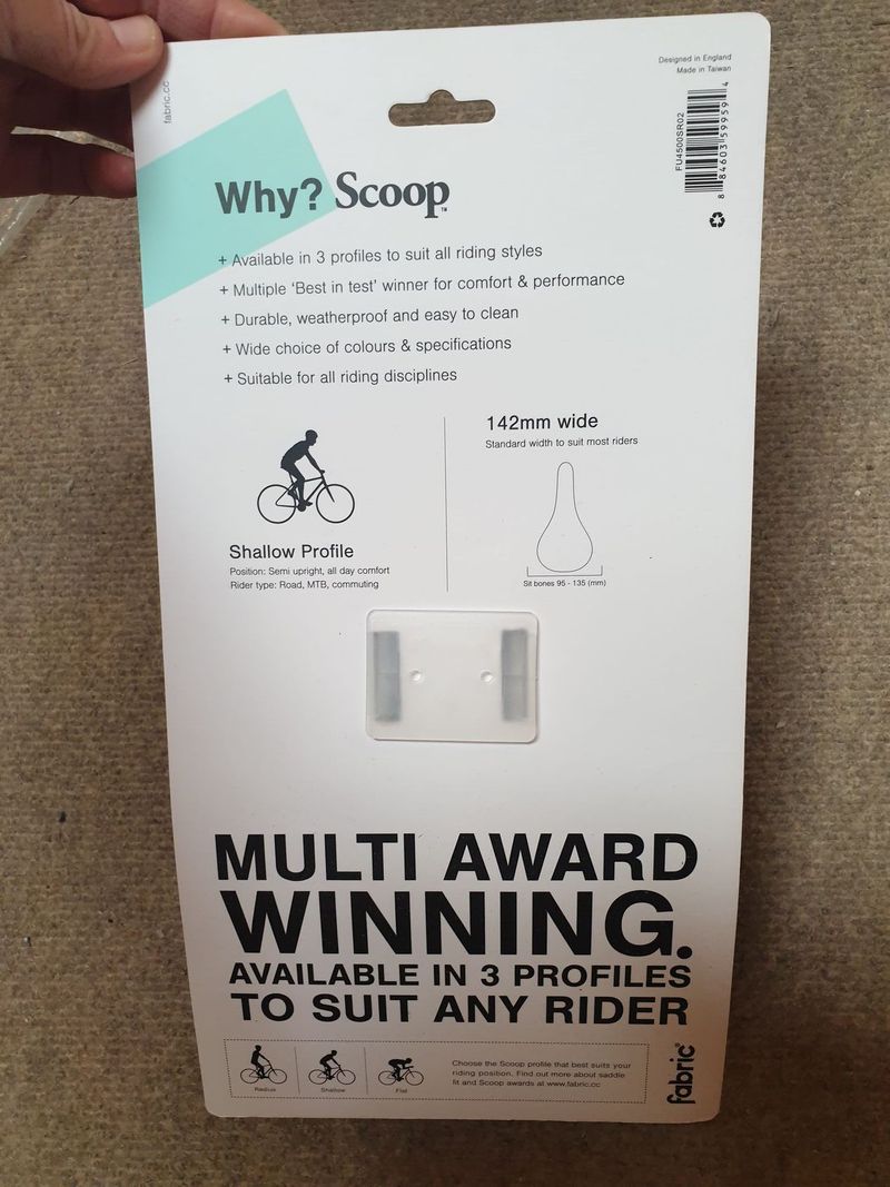 Sedlo Fabric Scoop shallow titanium