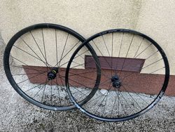 Mavic Crossmax Carbon SL R Boost CL 29 + Spank Flare 24 Vibrocore