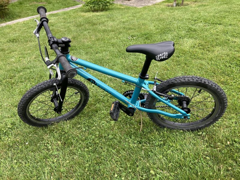 Ultralight detske kolo Kubikes 16L
