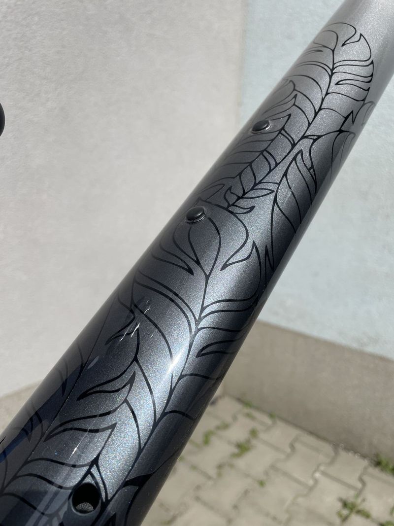 Nový karbonový rám KROSS - custom lak, jediný kus na světě. Kola 27,5 velikost M