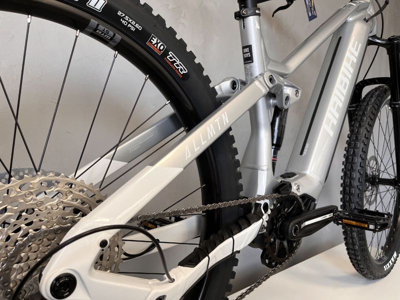 Elektrokolo Haibike AllMtn 3 720Wh