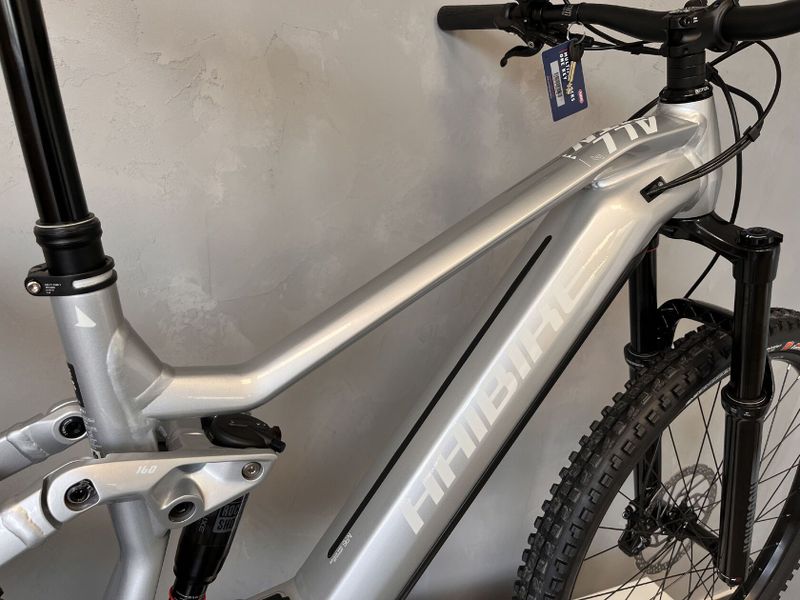 Elektrokolo Haibike AllMtn 3 720Wh